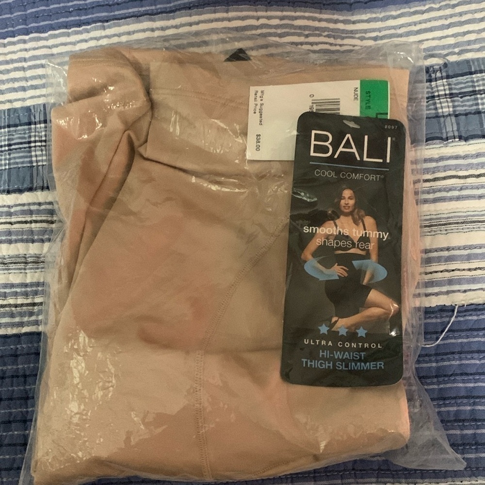 ( BALI ) cool comfort shapes tummy, and rear